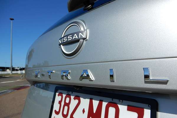 2025 Nissan X-TRAIL ST T33