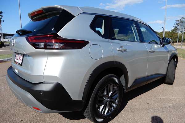 2025 Nissan X-TRAIL ST T33