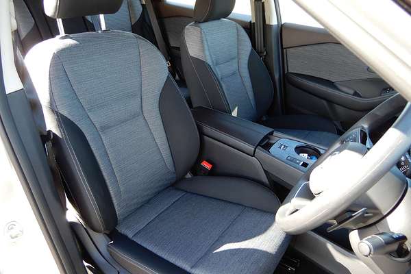 2025 Nissan X-TRAIL ST T33