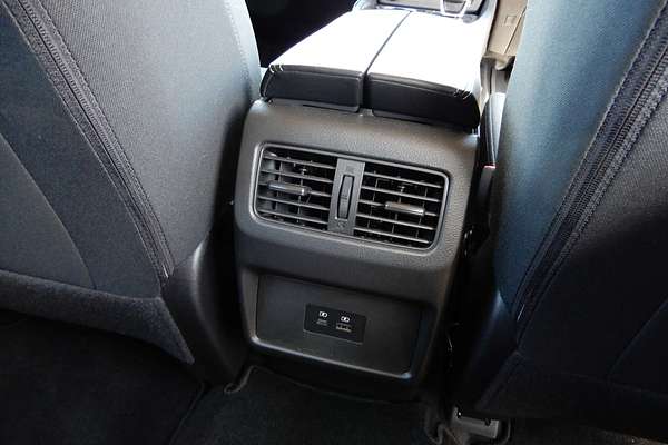 2025 Nissan X-TRAIL ST T33