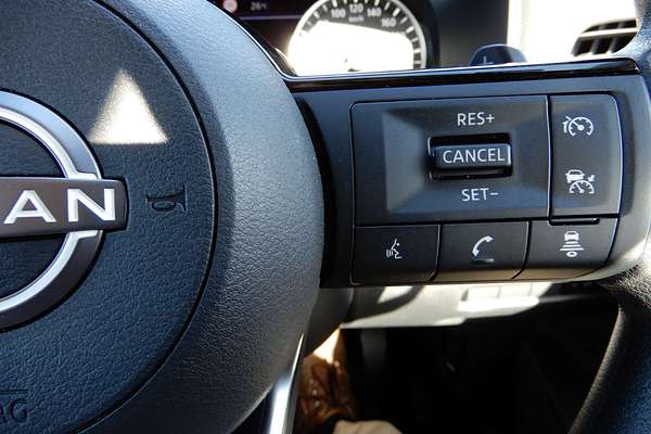 2025 Nissan X-TRAIL ST T33