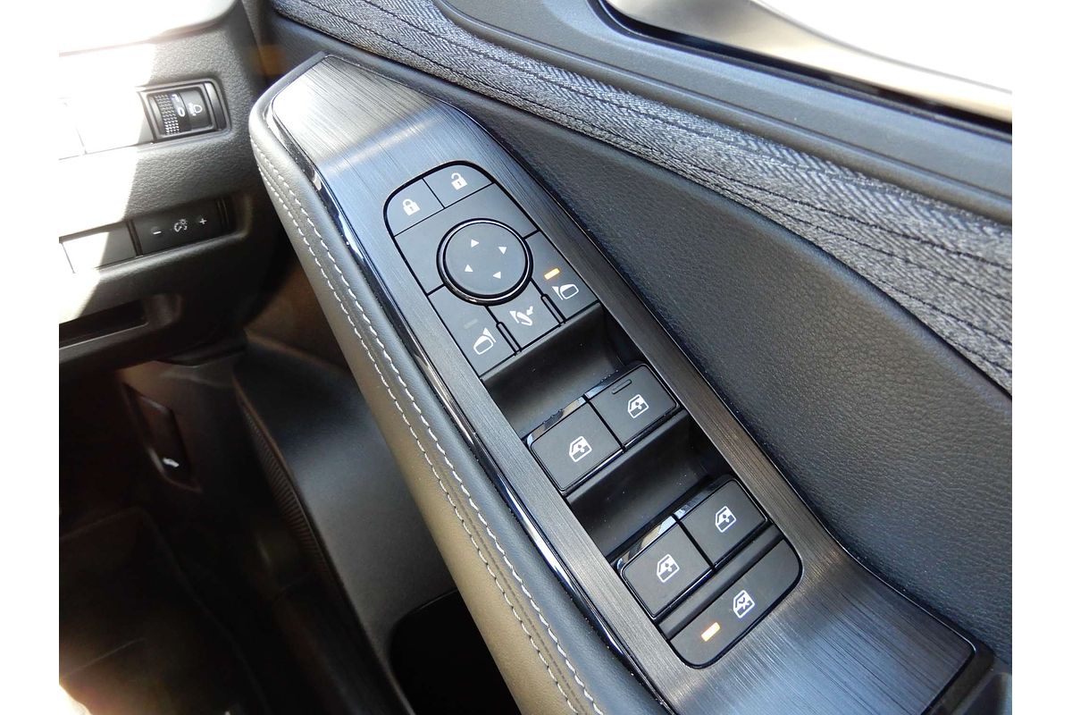 2025 Nissan X-TRAIL ST T33