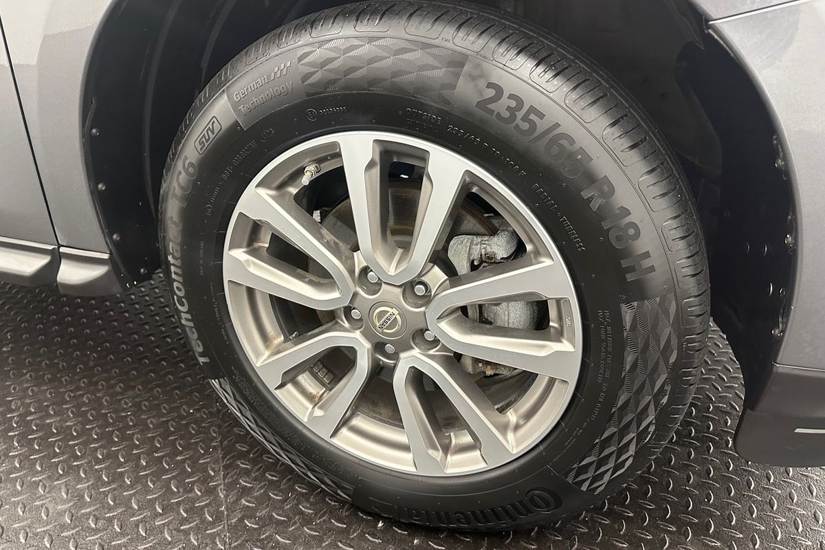 2015 Nissan Pathfinder ST R52