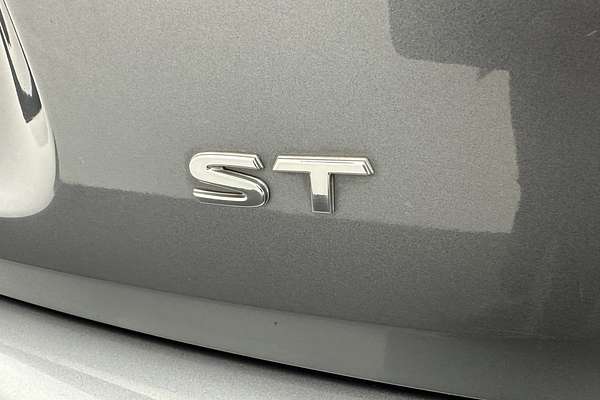 2015 Nissan Pathfinder ST R52