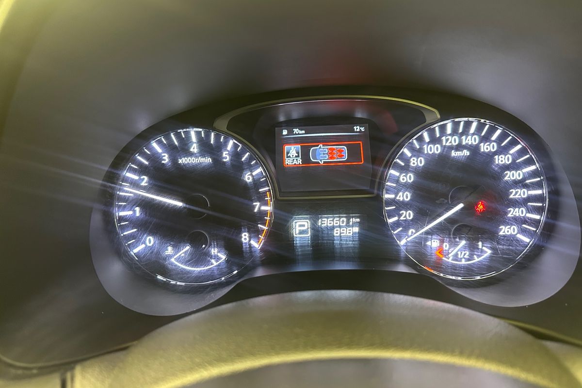 2015 Nissan Pathfinder ST R52
