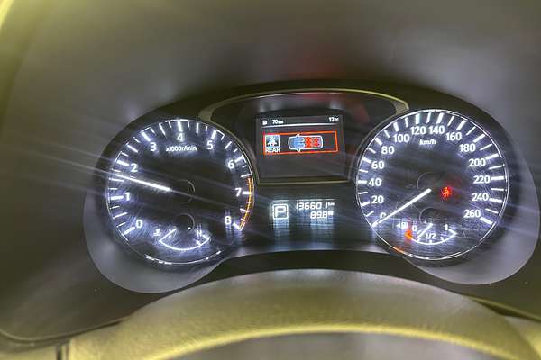 2015 Nissan Pathfinder ST R52