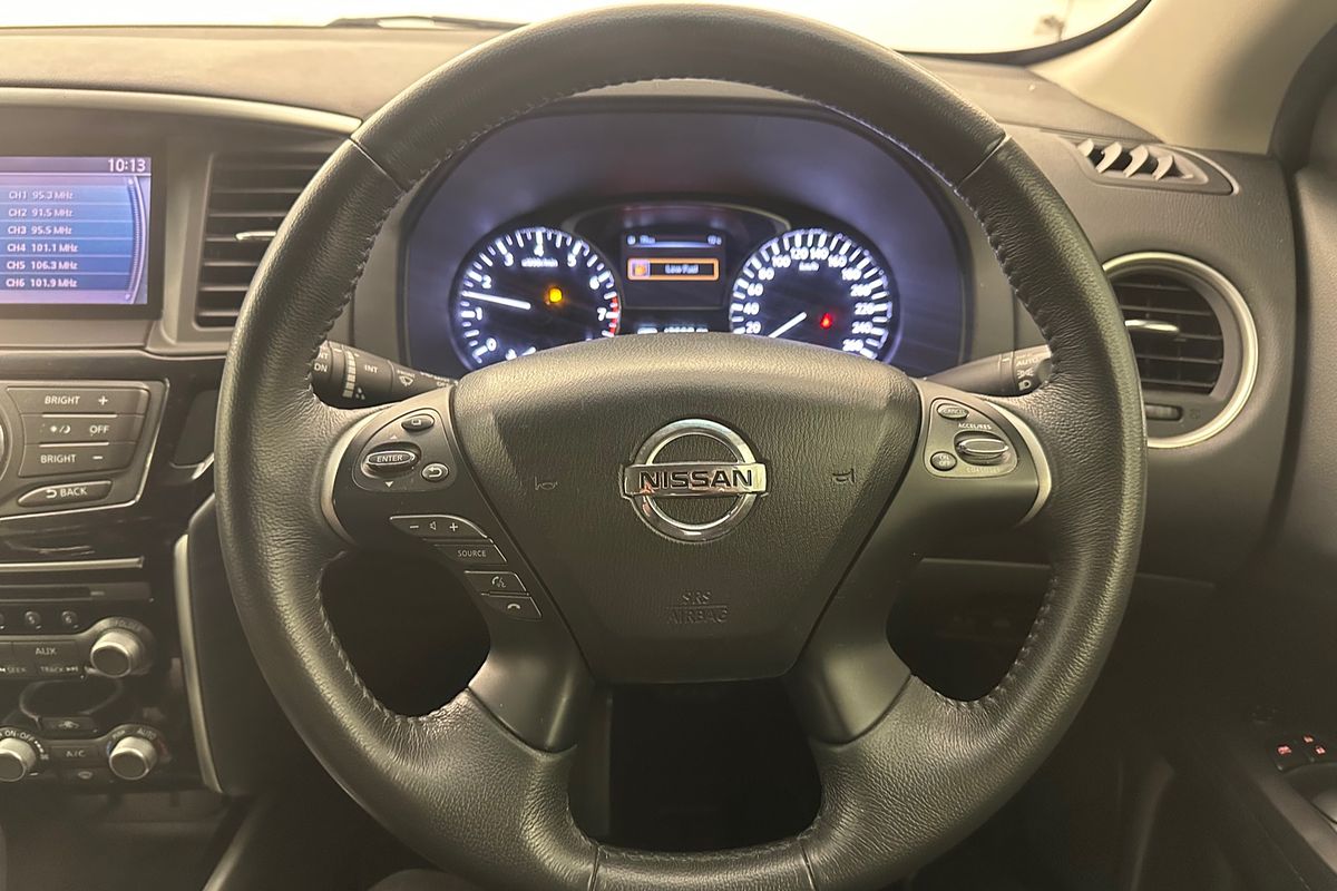 2015 Nissan Pathfinder ST R52