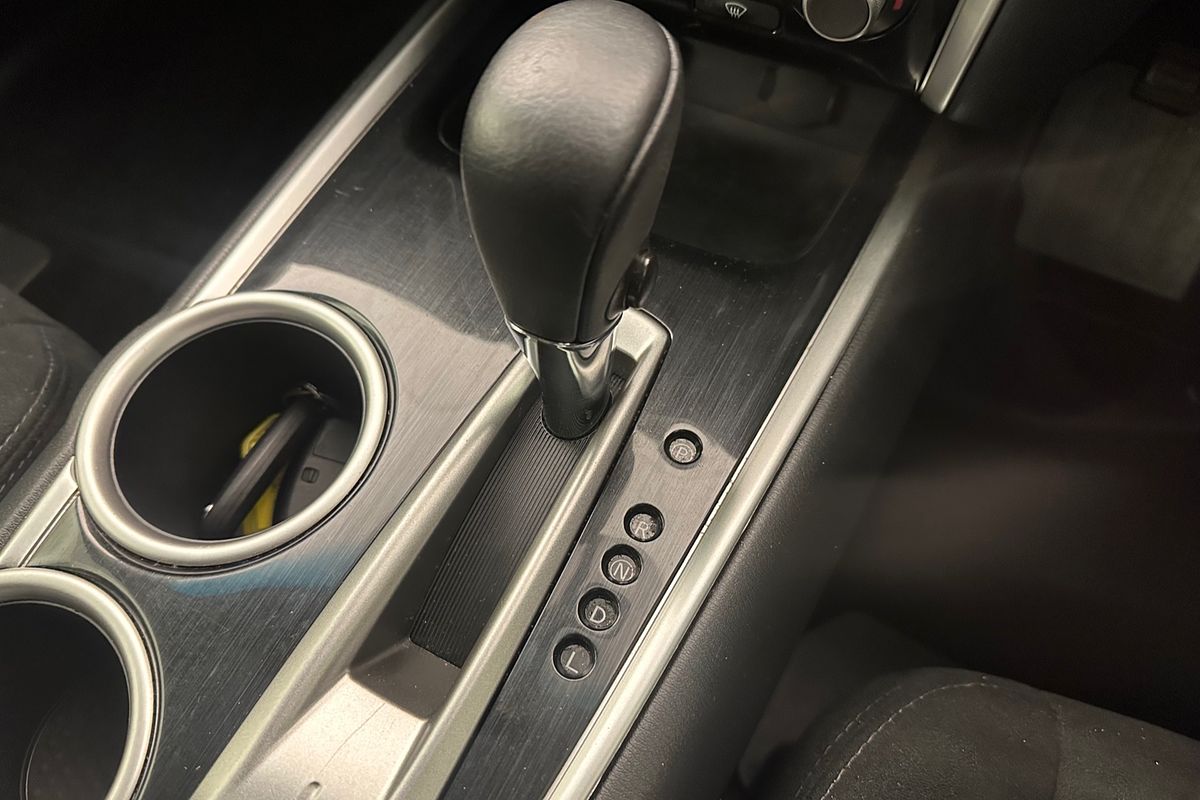 2015 Nissan Pathfinder ST R52