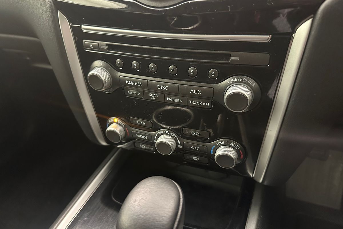 2015 Nissan Pathfinder ST R52