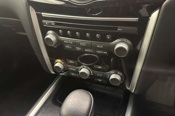 2015 Nissan Pathfinder ST R52
