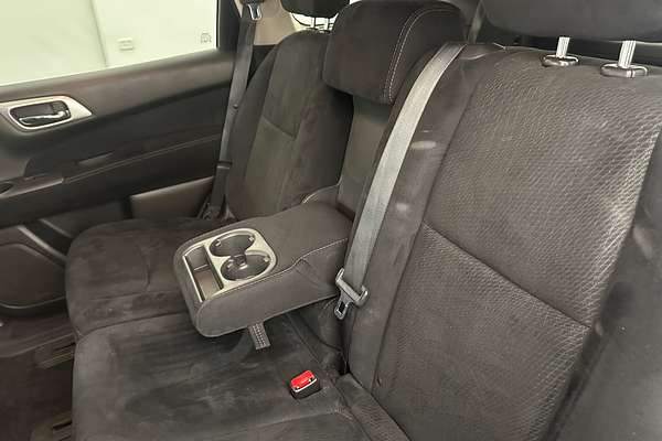 2015 Nissan Pathfinder ST R52