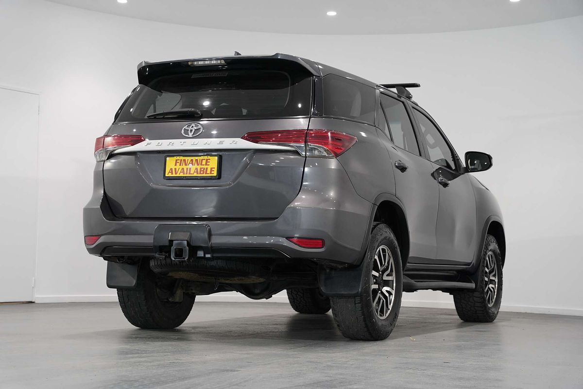 2017 Toyota Fortuner GX GUN156R