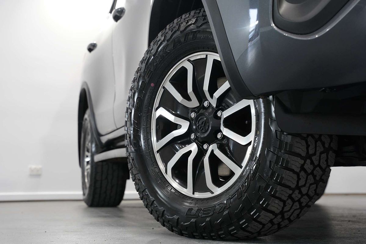 2017 Toyota Fortuner GX GUN156R