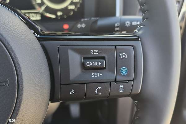 2025 Nissan QASHQAI N-DESIGN e-POWER J12