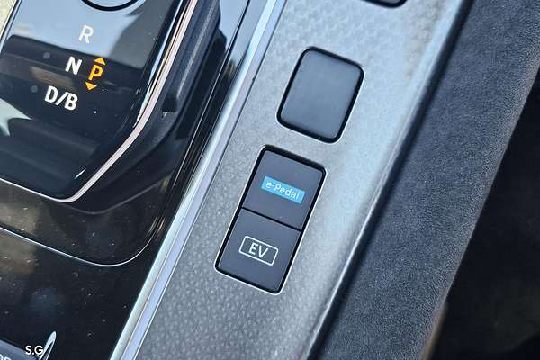 2025 Nissan QASHQAI N-DESIGN e-POWER J12