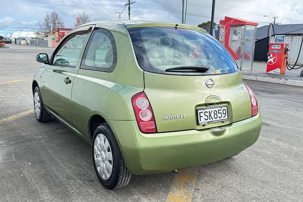 2003 Nissan MARCH
