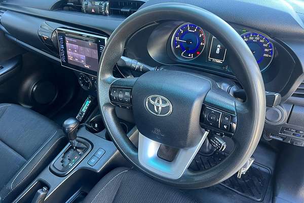 2020 Toyota Hilux SR GUN126R 4X4