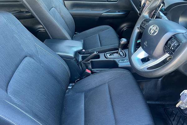 2020 Toyota Hilux SR GUN126R 4X4
