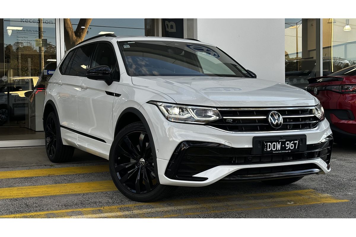 2024 Volkswagen Tiguan Wolfsburg Edition Allspace 5N