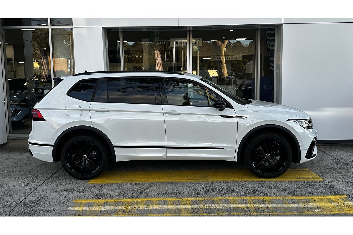 2024 Volkswagen Tiguan Wolfsburg Edition Allspace 5N