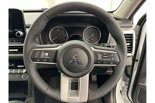 2025 Mitsubishi Triton GLS MV 4X4