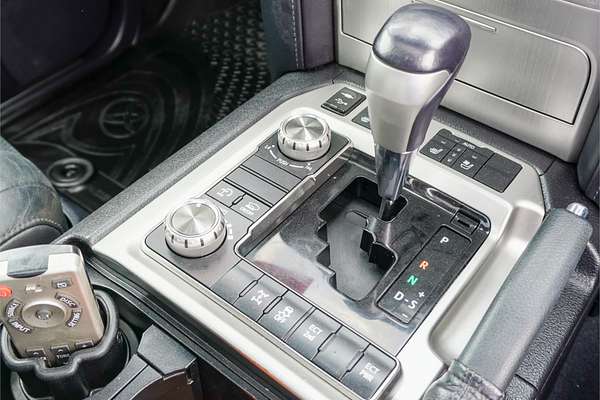 2016 Toyota Landcruiser Sahara VDJ200R