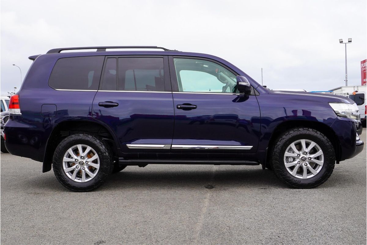 2016 Toyota Landcruiser Sahara VDJ200R