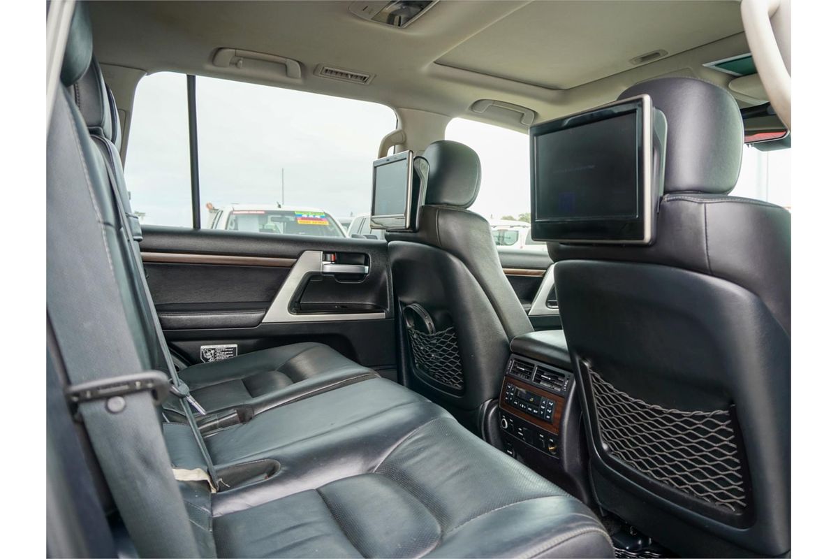 2016 Toyota Landcruiser Sahara VDJ200R
