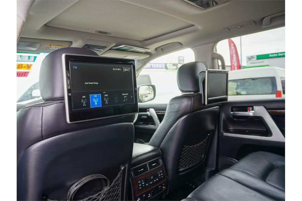 2016 Toyota Landcruiser Sahara VDJ200R