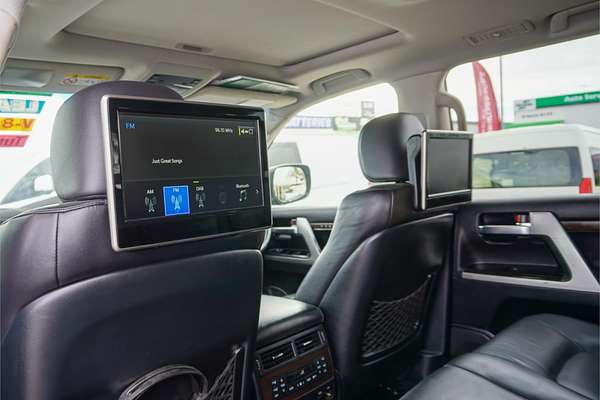 2016 Toyota Landcruiser Sahara VDJ200R