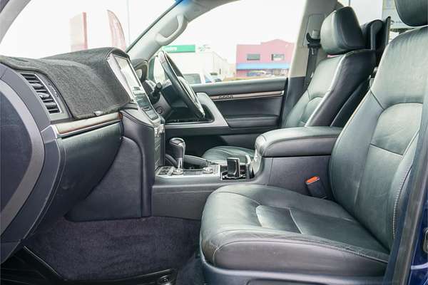 2016 Toyota Landcruiser Sahara VDJ200R