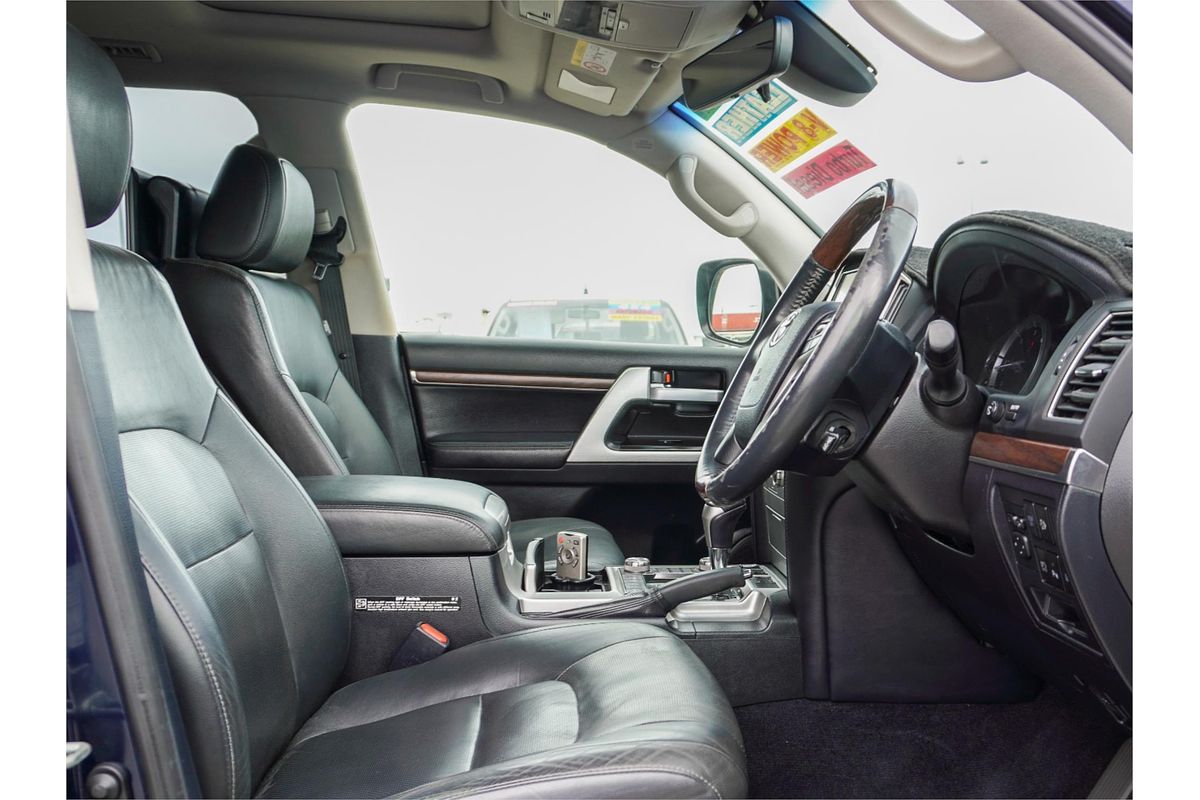 2016 Toyota Landcruiser Sahara VDJ200R