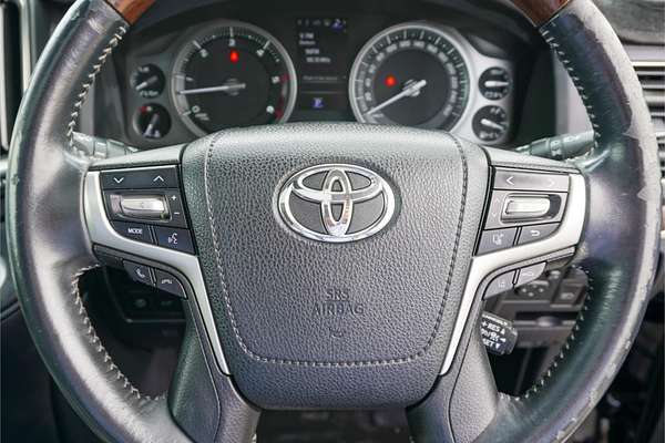 2016 Toyota Landcruiser Sahara VDJ200R