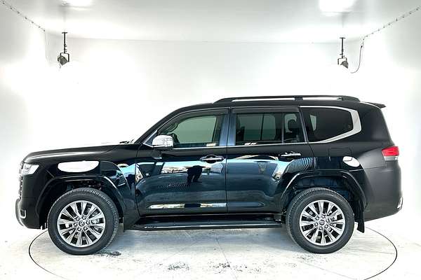 2023 Toyota Landcruiser Sahara ZX FJA300R
