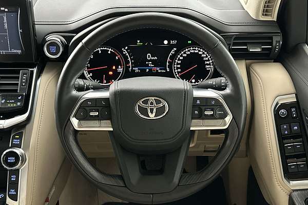 2023 Toyota Landcruiser Sahara ZX FJA300R