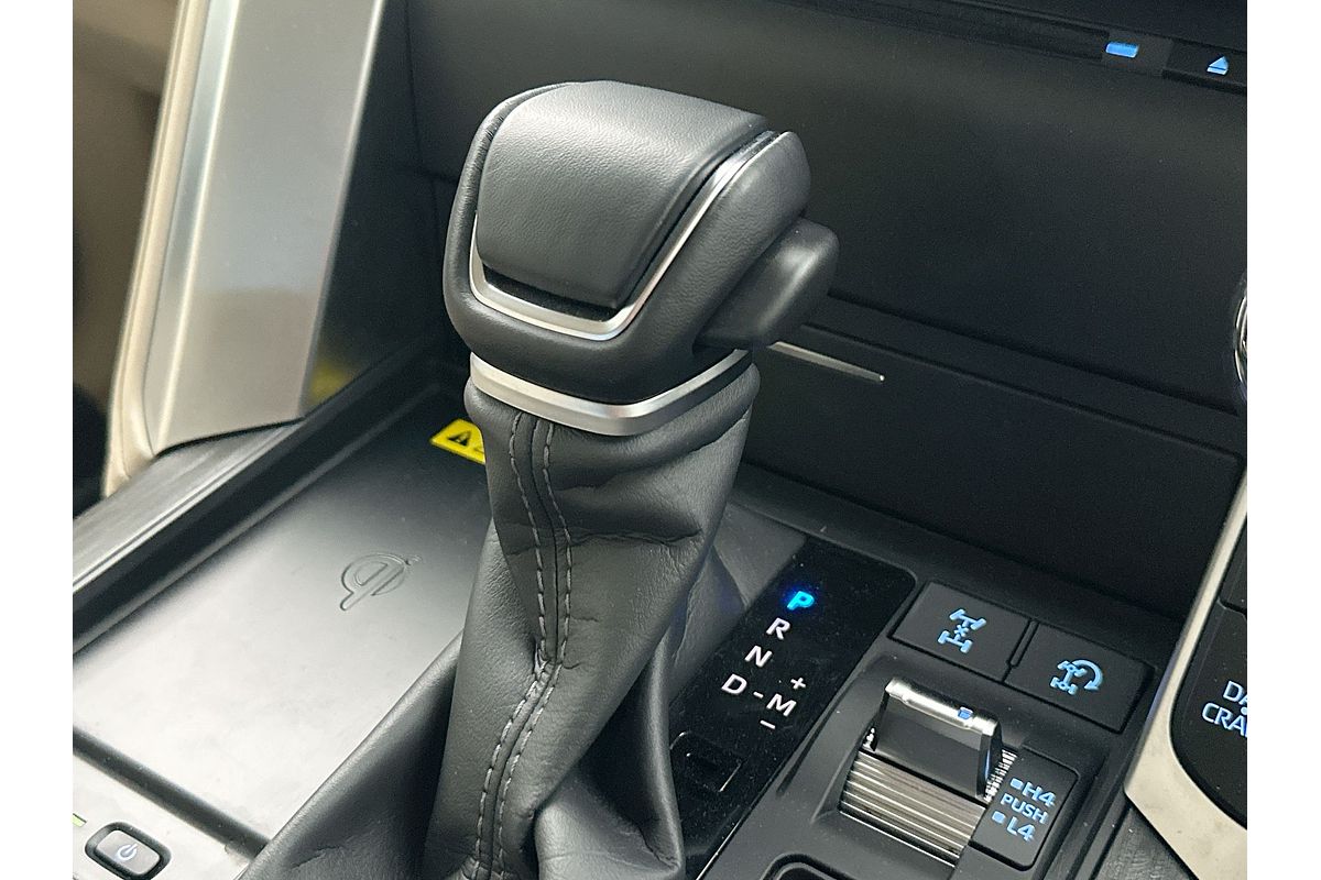 2023 Toyota Landcruiser Sahara ZX FJA300R