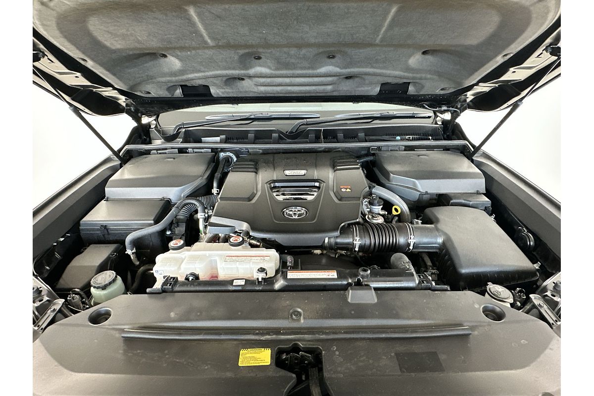 2023 Toyota Landcruiser Sahara ZX FJA300R