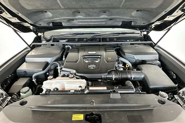 2023 Toyota Landcruiser Sahara ZX FJA300R
