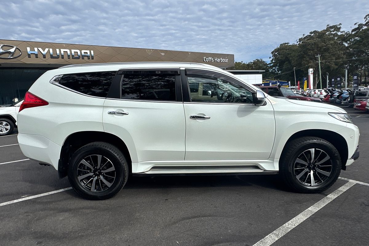 2016 Mitsubishi Pajero Sport Exceed QE