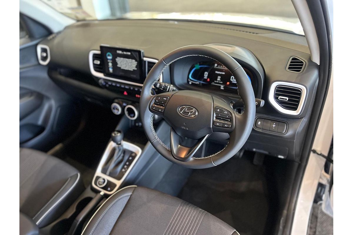 2025 Hyundai Venue Elite QX.V5
