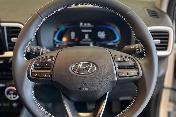 2025 Hyundai Venue Elite QX.V5