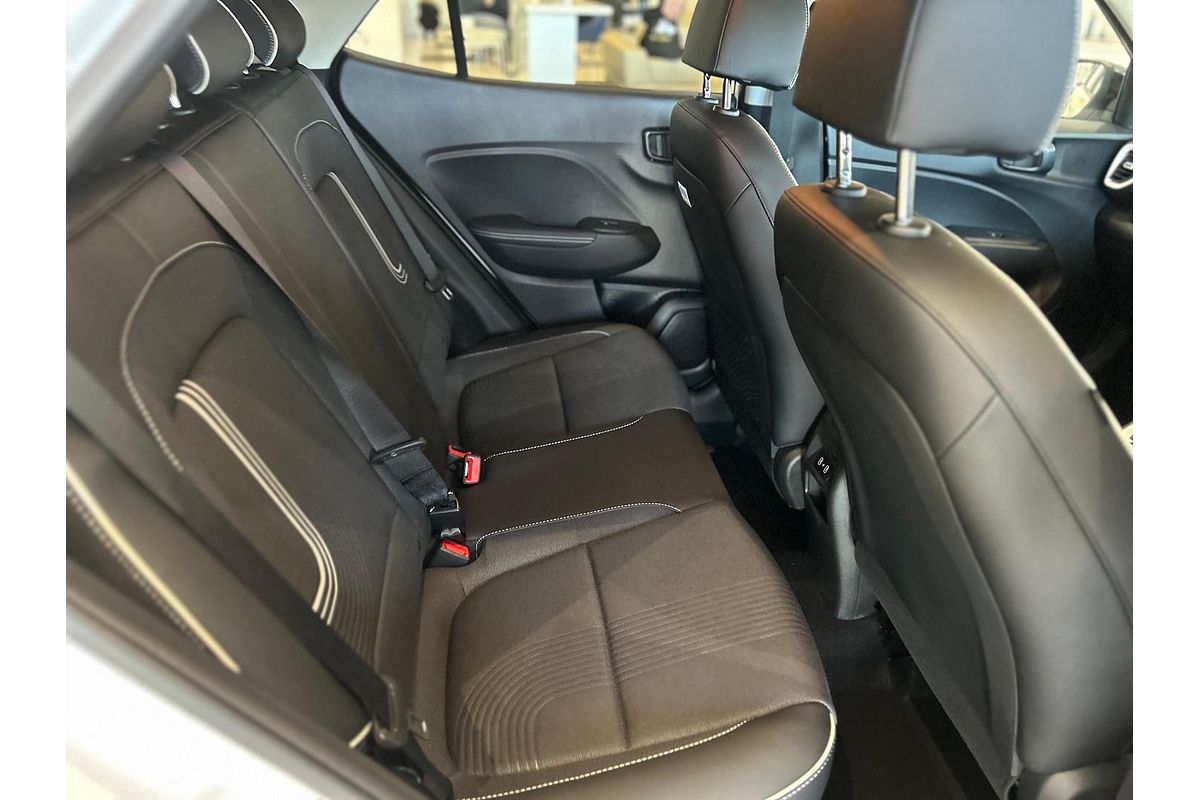 2025 Hyundai Venue Elite QX.V5