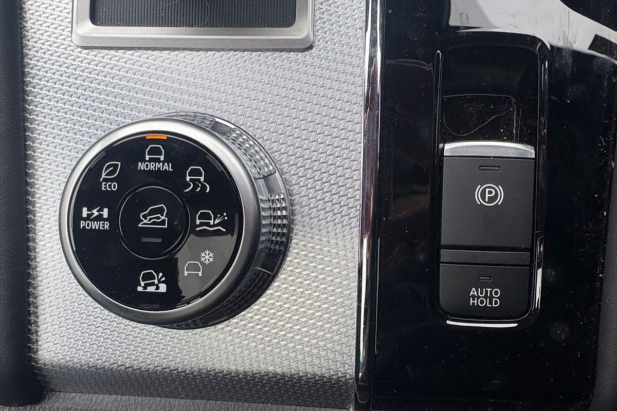 2024 Mitsubishi Outlander PHEV Exceed Tourer ZM