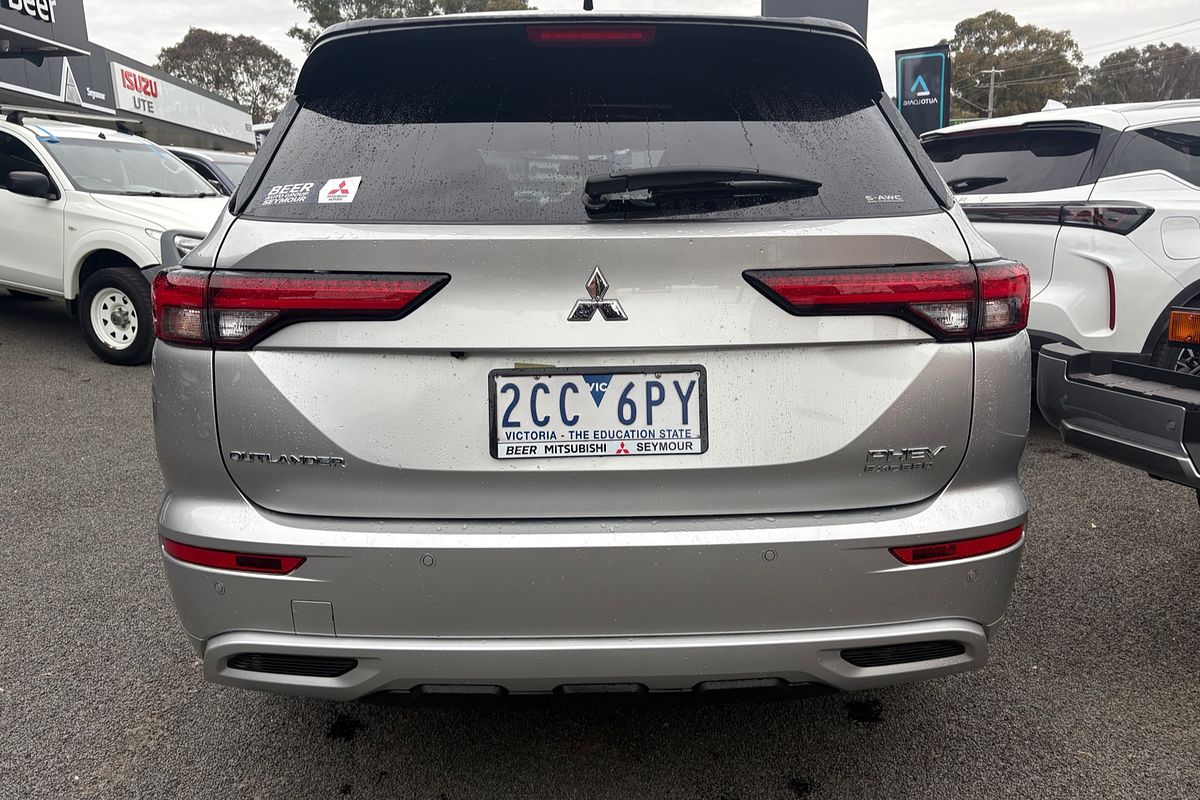 2024 Mitsubishi Outlander PHEV Exceed Tourer ZM
