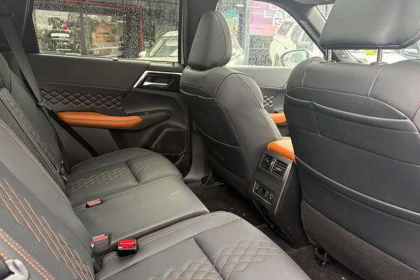 2024 Mitsubishi Outlander PHEV Exceed Tourer ZM