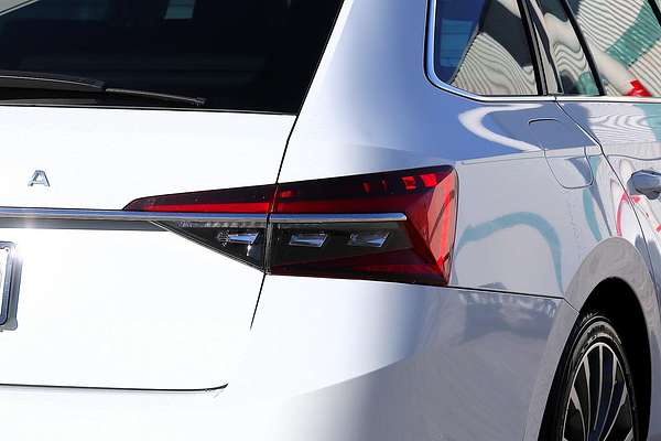 2022 SKODA Superb 162TSI Style NP