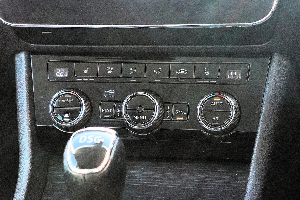 2022 SKODA Superb 162TSI Style NP