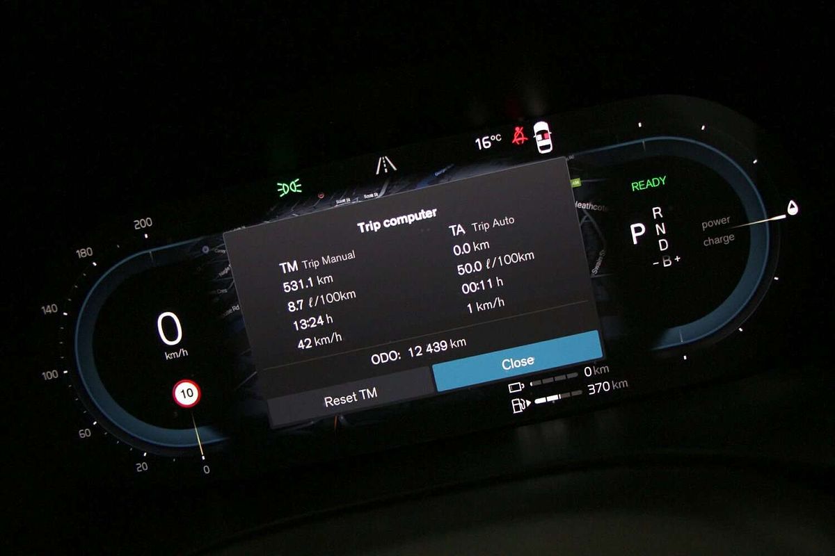 2024 Volvo XC60 Recharge T8 Black Edition Plug-In Hybrid