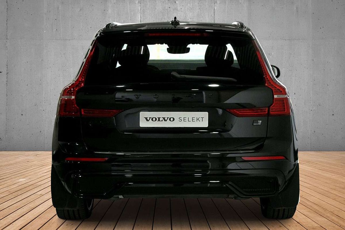 2024 Volvo XC60 Recharge T8 Black Edition Plug-In Hybrid