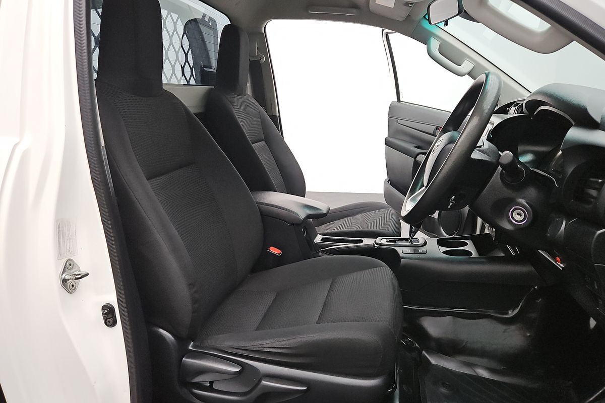 2020 Toyota Hilux SR GUN126R 4X4